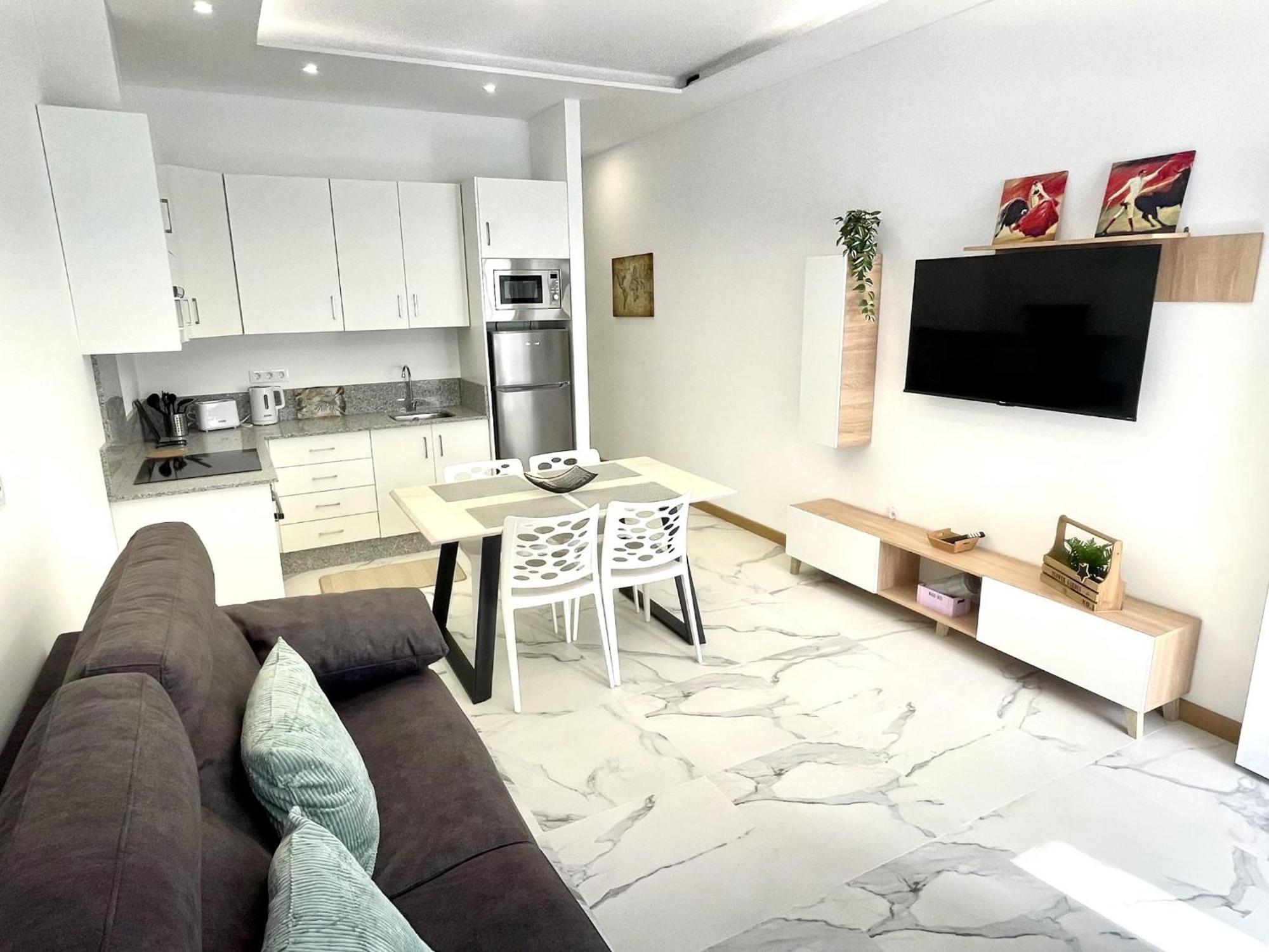 Apartament 1 Island Village With Wi Fi And Pool Costa Adeje (Tenerife)
